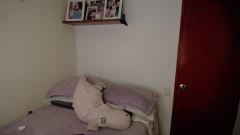 Ana online show from 11-24-25, 09:31