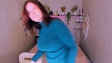 Ana online show from 11-12-25, 03:34