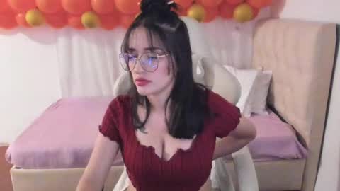 Im anna but you can call me as you want online show from 02-23-25, 11:25