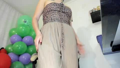 Im anna but you can call me as you want online show from 10-27-25, 10:47