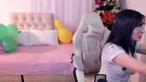 Im anna but you can call me as you want online show from 11-20-25, 10:20