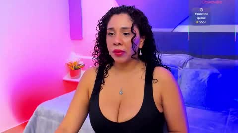 Snapshot of ana_sweet8 chatting on 11-12-25, 10:15 Ana My schedule 0400 - 1600 GMT -5 online show from 11-12-25, 10:15