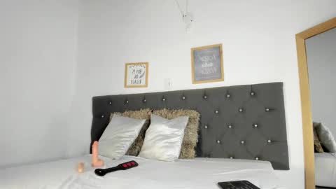 anaa_milf_ online show from 09-16-25, 07:48