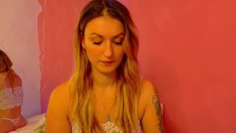 anaayss online show from 10-14-25, 04:57