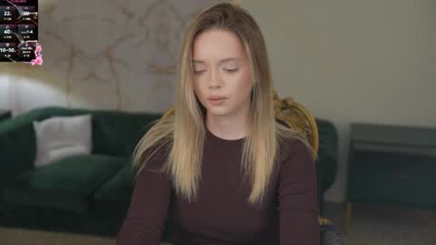 Snapshot of anabel2054 chatting on 03-28-26, 08:25 Sweet girls online show from 03-28-26, 08:25