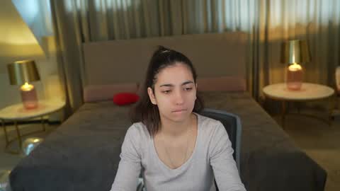 Snapshot of anabel2054 chatting on 03-31-26, 07:42 Sweet girls online show from 03-31-26, 07:42
