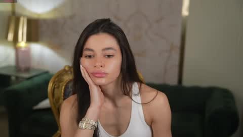 Snapshot of anabel2054 chatting on 04-11-26, 07:35 Sweet girls online show from 04-11-26, 07:35