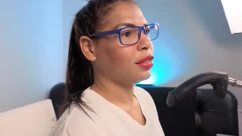 Anabel Alice Gandara online show from 02-15-26, 02:14