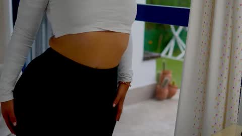 anabelcurvy online show from 11-05-25, 02:17