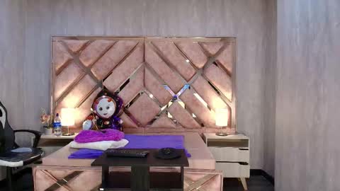 HI I AM ANABELL online show from 10-29-25, 08:54