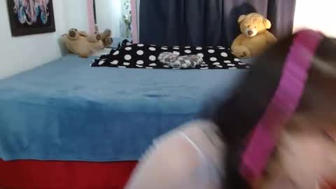 anabella_04 online show from 01-05-25, 04:27