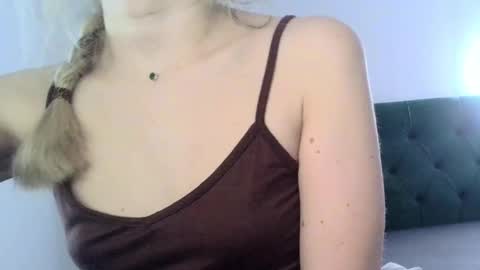 Snapshot of anabellaana11 chatting on 03-05-25, 02:34 anabellaana11 online show from 03-05-25, 02:34
