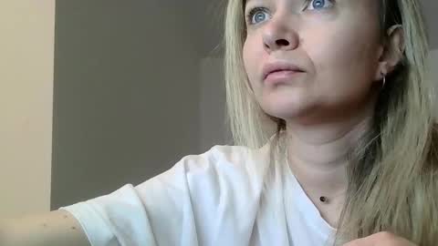 Snapshot of anabellaana11 chatting on 03-11-25, 02:21 anabellaana11 online show from 03-11-25, 02:21