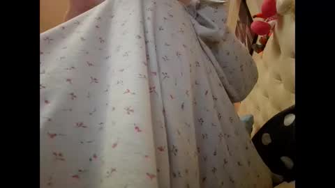 Snapshot of anabellovee chatting on 02-14-26, 02:25 ANABELLOVEE online show from 02-14-26, 02:25