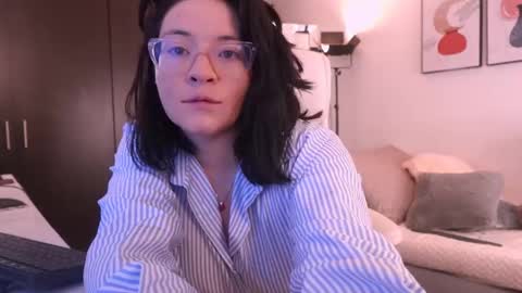 IG Soyanah  online show from 11-22-25, 12:09