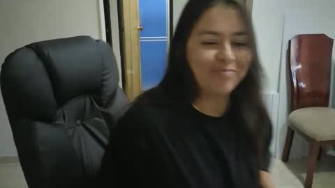 Snapshot of anaids_dam chatting on 11-04-25, 01:32 anaids online show from 11-04-25, 01:32