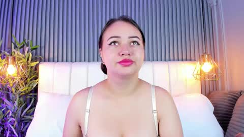 Snapshot of anaisclarkx chatting on 10-28-25, 11:25 Anais clark online show from 10-28-25, 11:25