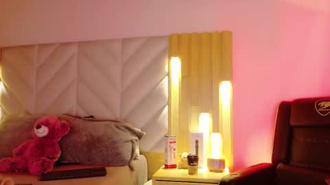 Anaise  online show from 03-28-26, 11:54