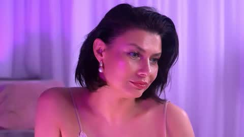 Anais online show from 03-27-26, 05:24