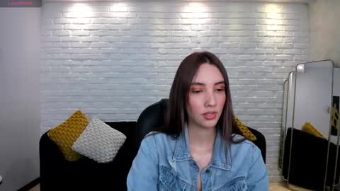 Anais Nin  online show from 11-04-25, 04:00