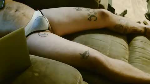 Snapshot of analcumslut14 chatting on 04-12-26, 09:42 tatted jerker online show from 04-12-26, 09:42