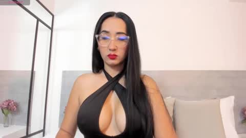 analiawhite online show from 10-06-25, 11:29