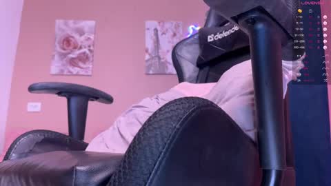 Snapshot of ananasteisha chatting on 03-07-25, 06:33 Ananasteisha online show from 03-07-25, 06:33