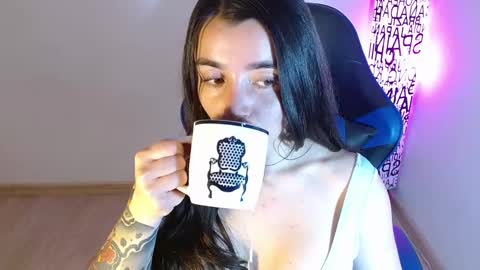 ana 3 online show from 10-09-25, 01:47