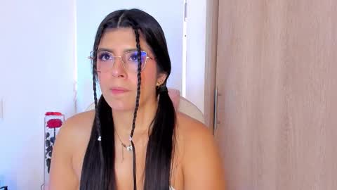 Anastacia online show from 10-13-25, 01:44