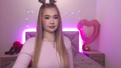 anastacyyellig online show from 02-19-26, 09:33