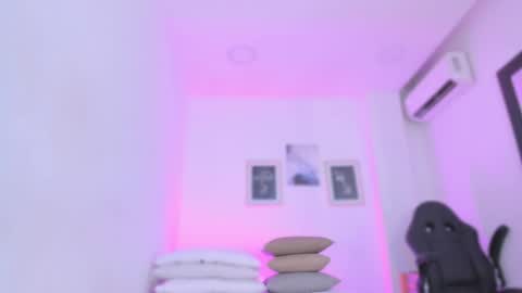 Ana online show from 10-17-25, 07:38