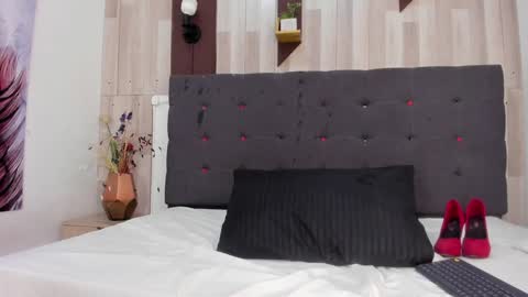 anastasia online show from 12-30-24, 11:15