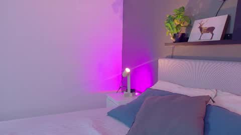 Kendra  online show from 10-30-25, 10:16