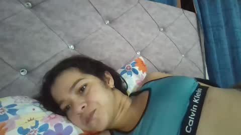 Snapshot of anbellrosee chatting on 10-15-25, 12:00 anbellrosee online show from 10-15-25, 12:00