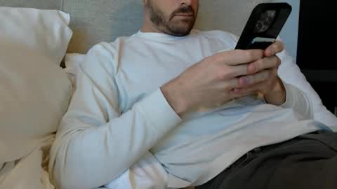 Snapshot of andees222 chatting on 02-09-26, 09:30 Andees222 online show from 02-09-26, 09:30