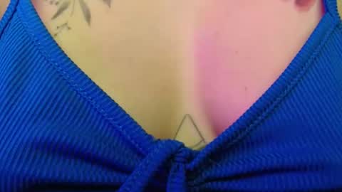 Snapshot of andre10_ chatting on 12-16-25, 11:32 MARIA online show from 12-16-25, 11:32