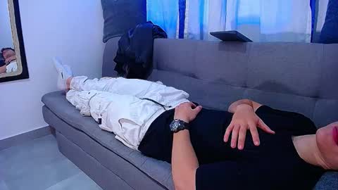 Snapshot of andre_parker chatting on 10-19-25, 08:53 Andre Parker online show from 10-19-25, 08:53