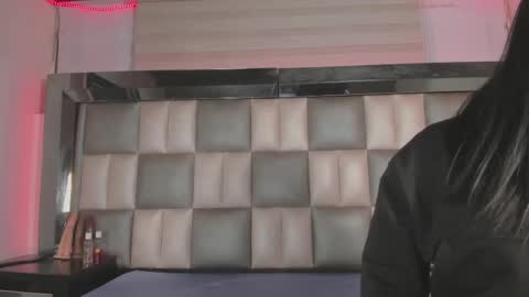 andrea_brunette_ online show from 11-11-25, 03:28