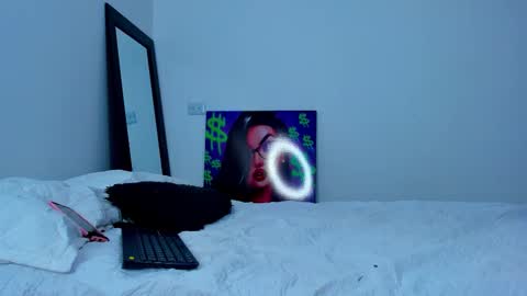 Andrea Cherry online show from 10-29-25, 01:46