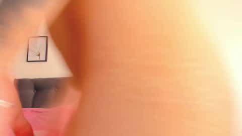 Snapshot of andrea_flow chatting on 01-20-25, 05:06 Andrea online show from 01-20-25, 05:06