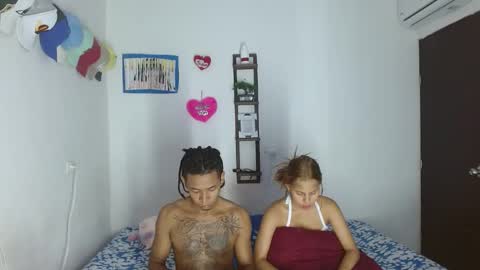 andrea_jose online show from 01-04-25, 04:12