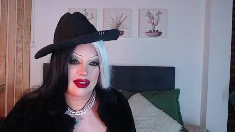 ANDREA  online show from 10-08-25, 03:20