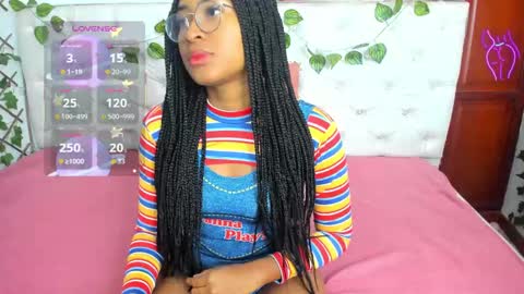 Naomi Andrea Daviss online show from 10-18-25, 12:17