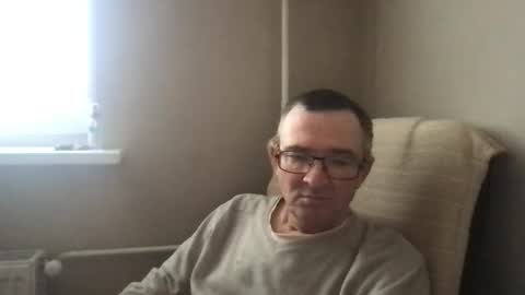 Snapshot of andreass60 chatting on 01-10-25, 09:44 andreass60 online show from 01-10-25, 09:44