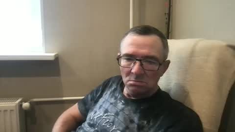 Snapshot of andreass60 chatting on 11-05-25, 07:30 andreass60 online show from 11-05-25, 07:30