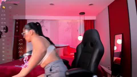 Snapshot of andreaxhange chatting on 11-26-25, 02:40 Alexa online show from 11-26-25, 02:40