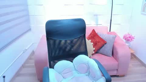 Snapshot of andrecastaneda chatting on 03-18-26, 07:50 Andre Castaneda online show from 03-18-26, 07:50