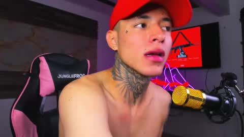 andrees_s online show from 09-29-25, 01:44