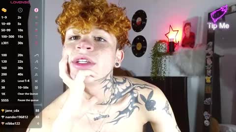 Snapshot of andreewwolffman chatting on 12-03-25, 12:51 Andrew online show from 12-03-25, 12:51