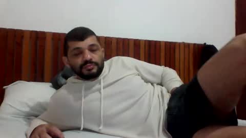 Snapshot of andreloko123 chatting on 11-01-25, 01:29 andreloko123 online show from 11-01-25, 01:29